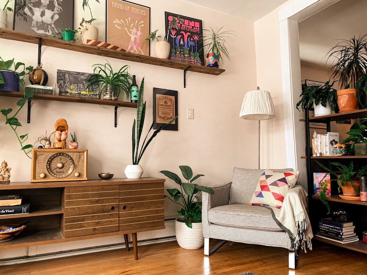 Vijf mid-century designmeubels die nooit uit de mode raken